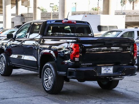 Used 2024 Chevrolet Colorado LT w/ LT Convenience Package image 6
