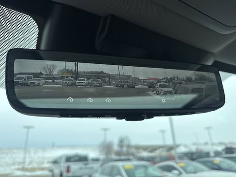 Used 2022 Toyota Tundra Limited image 23