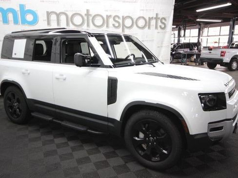 Used 2020 Land Rover Defender 110 SE image 10