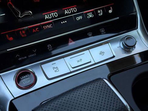 Used 2024 Audi RS 6 performance image 23