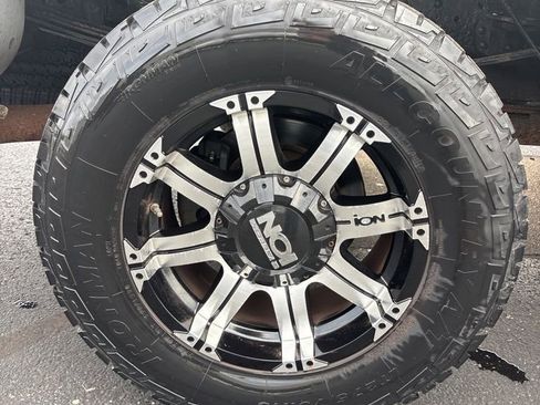 Used 2006 Ford F350 XL image 19