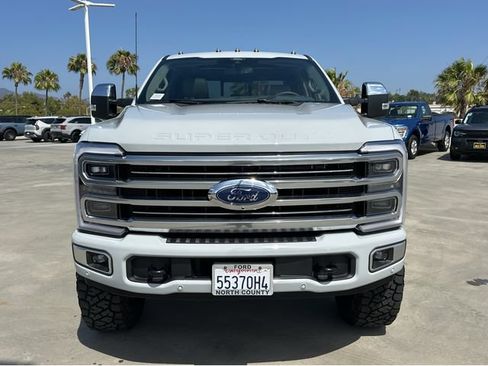 Used 2026 Ford F250 Platinum w/ Platinum Plus Package AWD/4WD image 2
