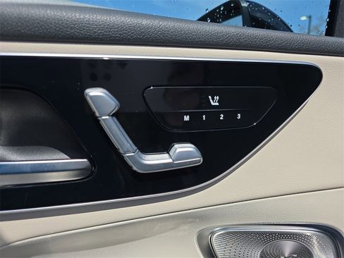 Certified 2026 Mercedes-Benz GLC 300 4MATIC image 11