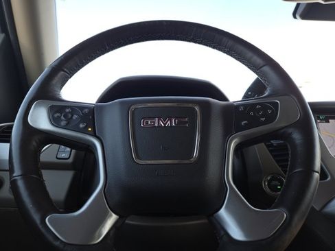 Used 2017 GMC Yukon XL SLT w/ Open Road Package image 22