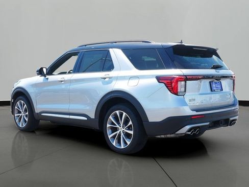 Certified 2025 Ford Explorer Platinum w/ Ultimate Package AWD/4WD image 2