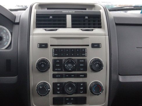Used 2011 Ford Escape XLT AWD/4WD image 20