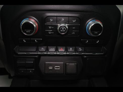 Used 2021 GMC Sierra 1500 Elevation w/ LPO, Elevation Black Package AWD/4WD image 29