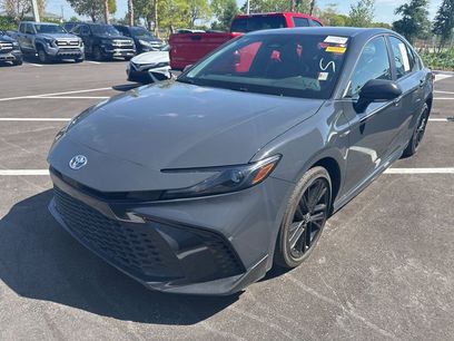 Used 2025 Toyota Camry SE w/ Convenience Package