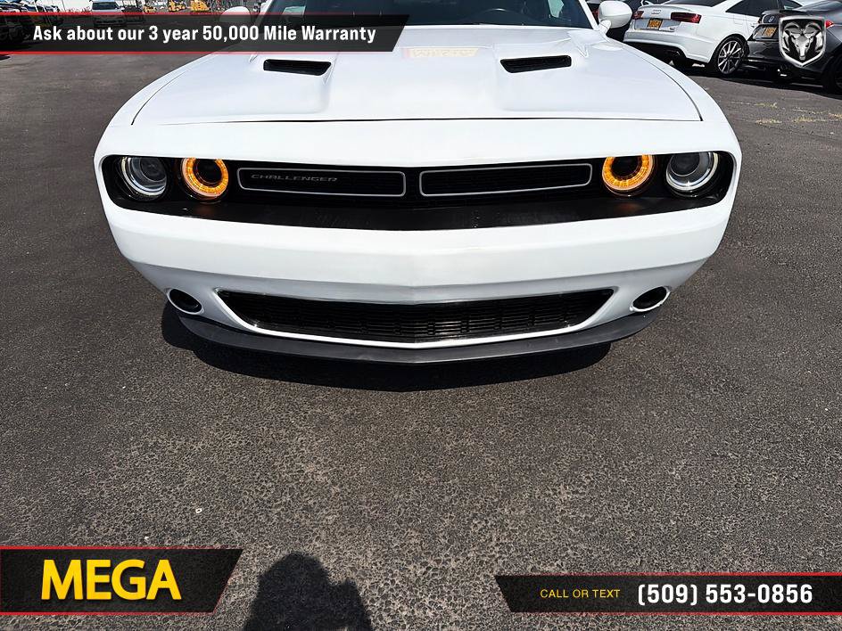 Used 2018 Dodge Challenger SXT w/ Driver Convenience Group RWD image 26