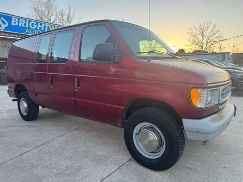 Used 1999 Ford E-250 and Econoline 250 Econoline image 3