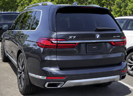 Used 2019 BMW X7 xDrive50i w/ Dynamic Handling Package AWD/4WD image 2