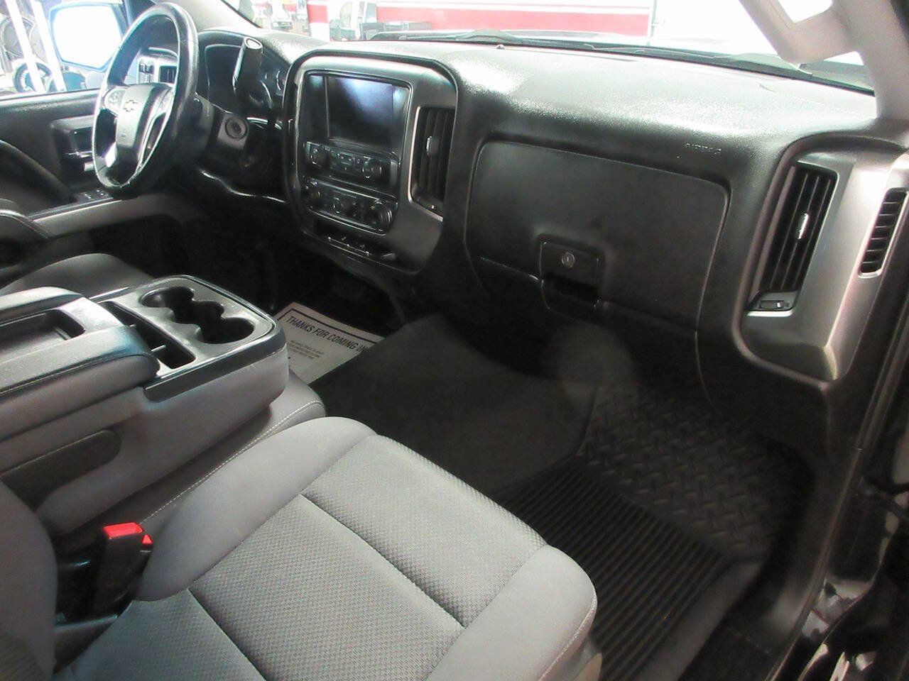Used 2019 Chevrolet Silverado 1500 LT w/ All Star Edition AWD/4WD image 18