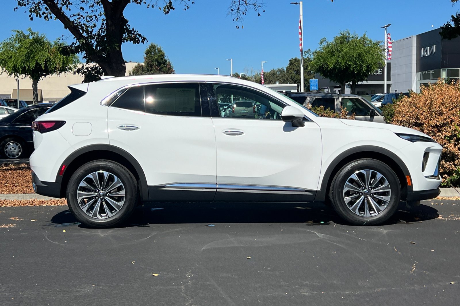 Used 2026 Buick Envision Preferred AWD/4WD image 3