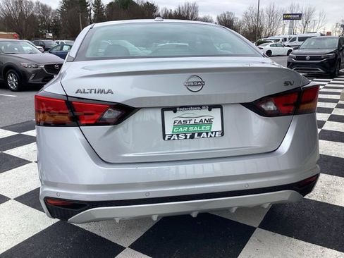 Used 2024 Nissan Altima 2.5 SV image 6