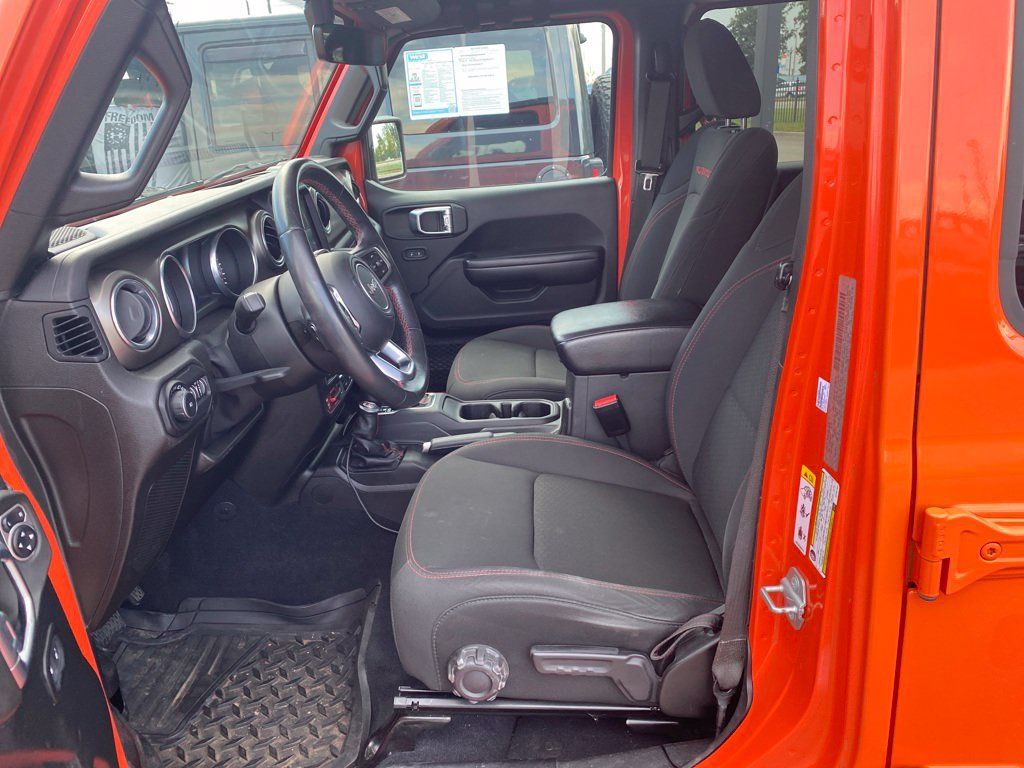 Used 2018 Jeep Wrangler Unlimited Rubicon AWD/4WD image 7