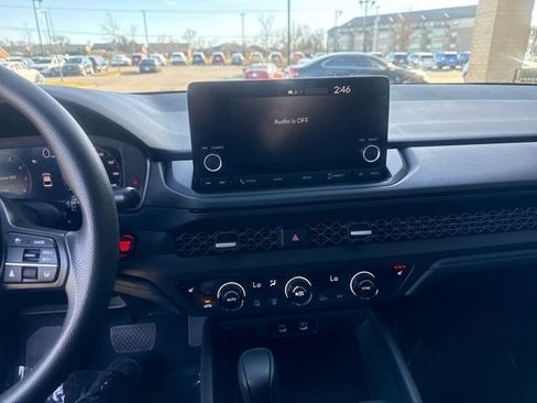 Certified 2025 Honda Accord SE image 14