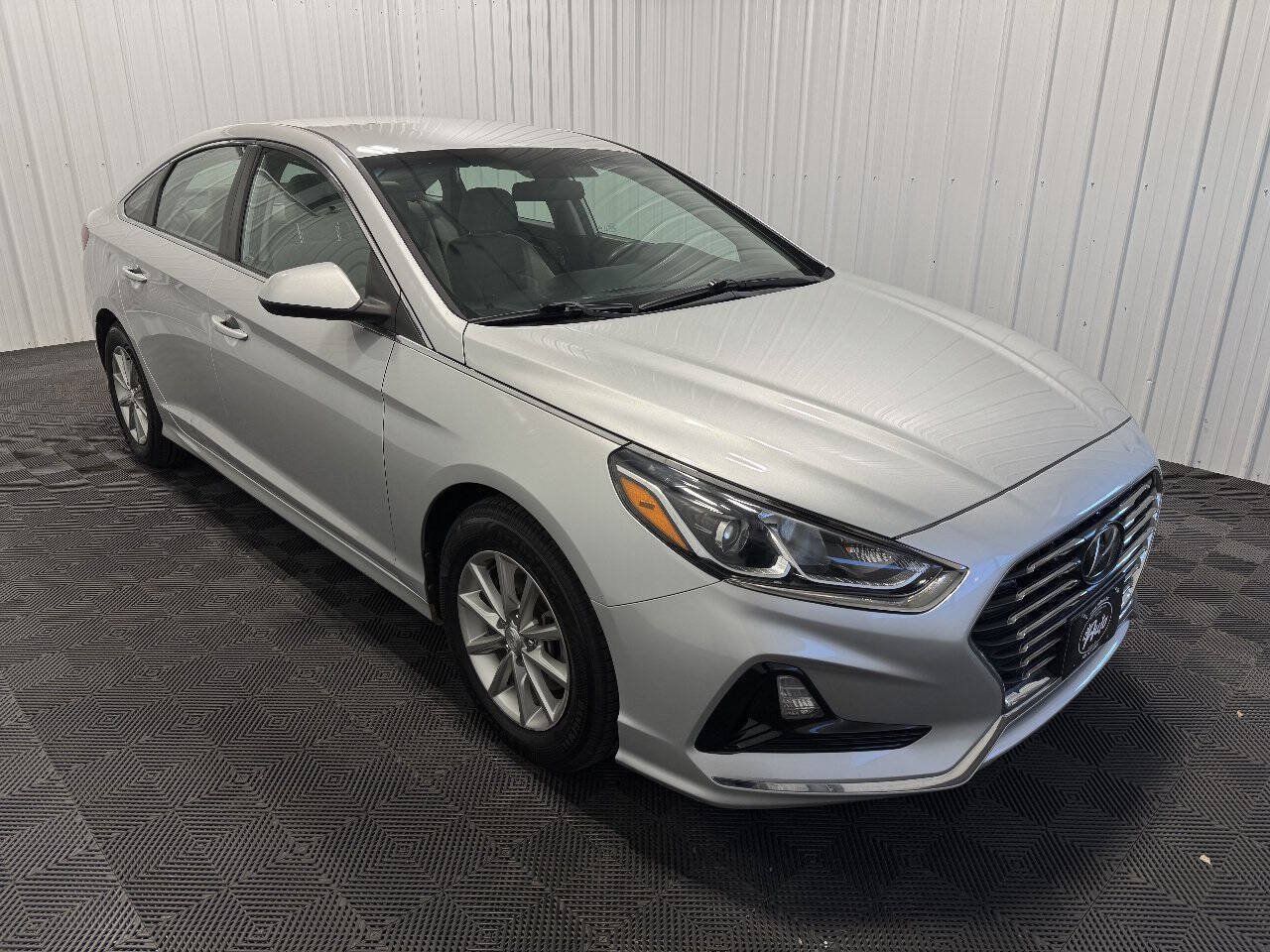 Used 2018 Hyundai Sonata ECO FWD image 2
