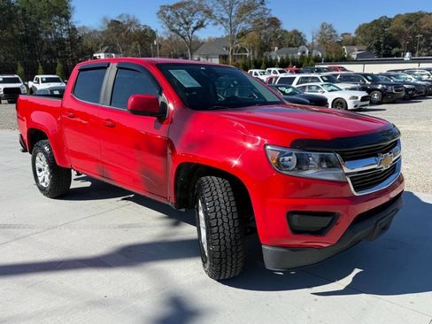 Used 2018 Chevrolet Colorado LT w/ Safety Package image 3