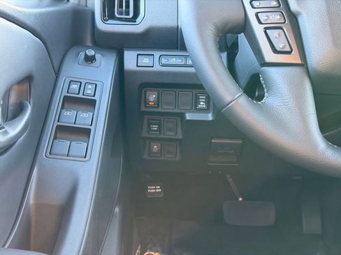 New 2026 Nissan Frontier SV image 23