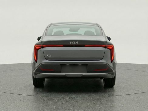 Used 2025 Kia K4 LXS image 7