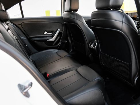 Used 2019 Mercedes-Benz A 220 4MATIC image 35