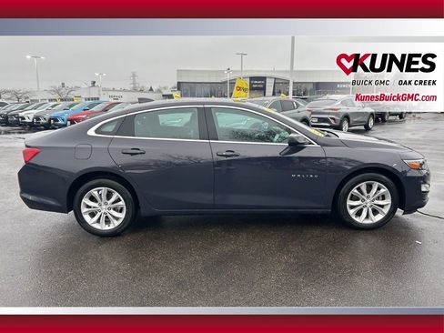 Used 2025 Chevrolet Malibu LT FWD image 3