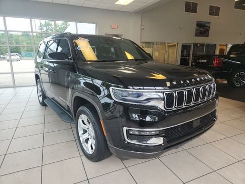 Used 2022 Jeep Wagoneer Series I w/ Premium Group I RWD image 3