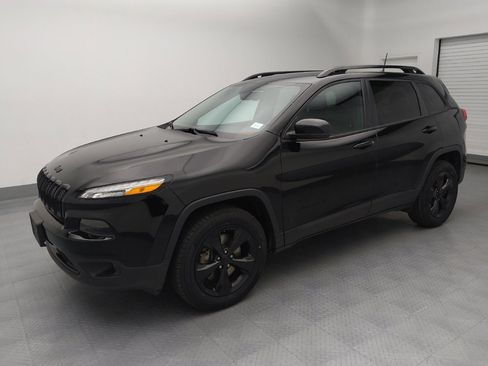 Used 2018 Jeep Cherokee Limited w/ High Altitude Package image 2