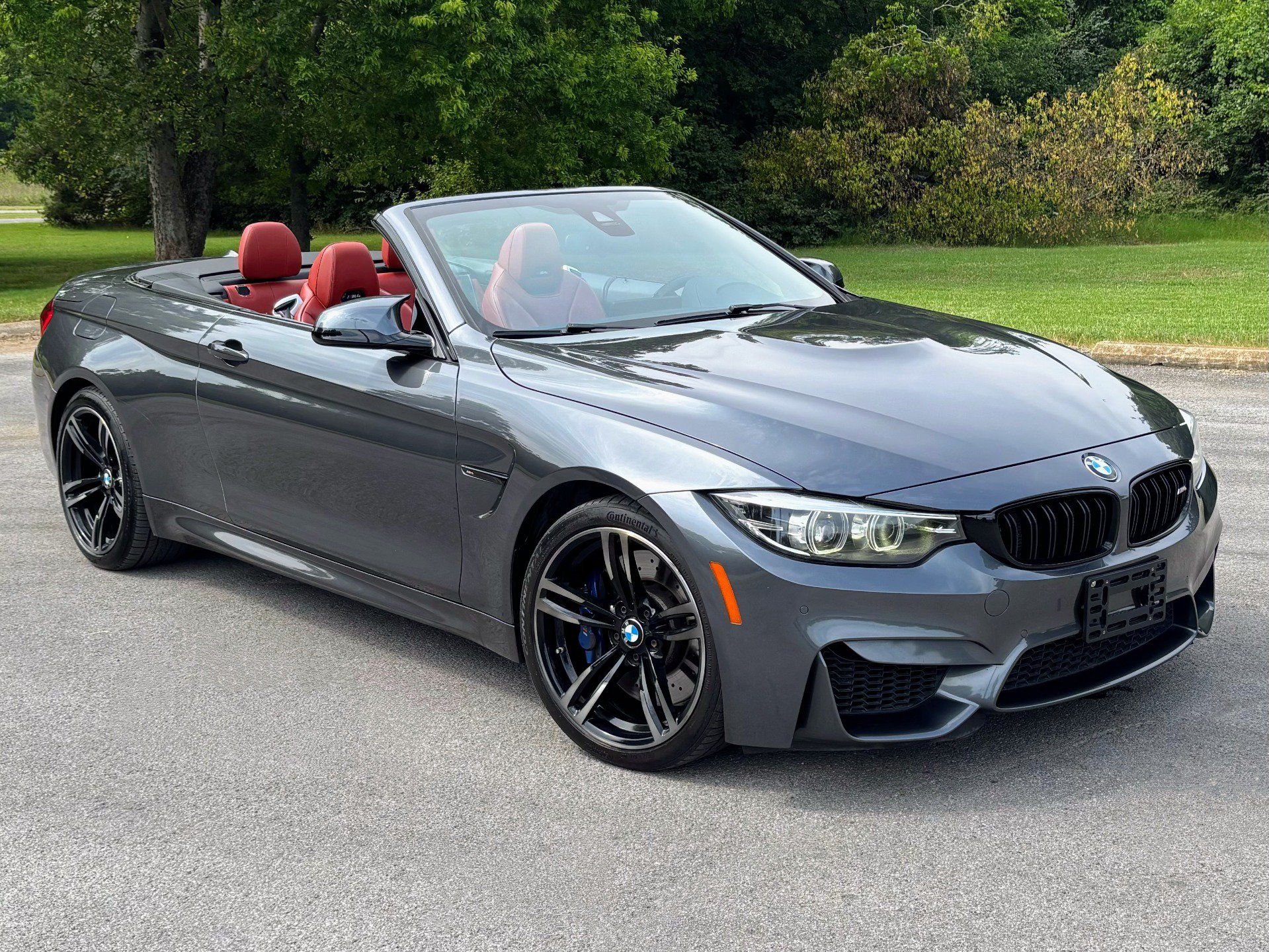Used 2019 BMW M4 Convertible w/ Competition Package RWD image 1