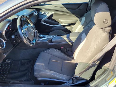 Used 2019 Chevrolet Camaro LT image 13