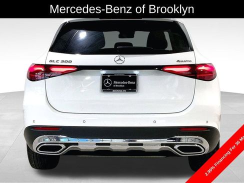 Certified 2025 Mercedes-Benz GLC 300 4MATIC image 4