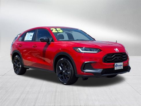 Certified 2025 Honda HR-V Sport image 2