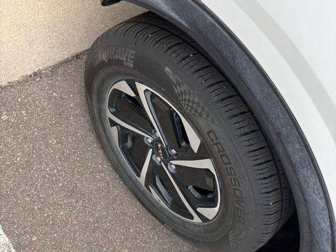 Used 2023 Kia Sportage LX image 13