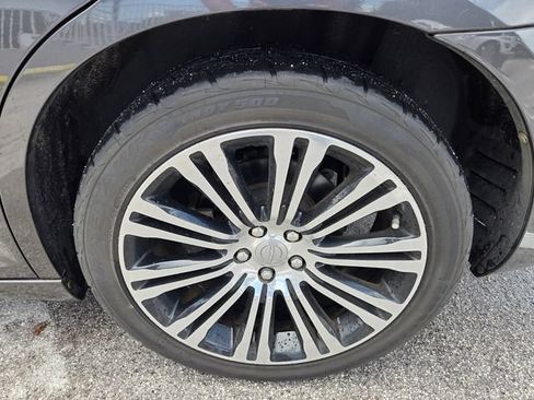 Used 2014 Chrysler 300 S w/ Light Group RWD image 18