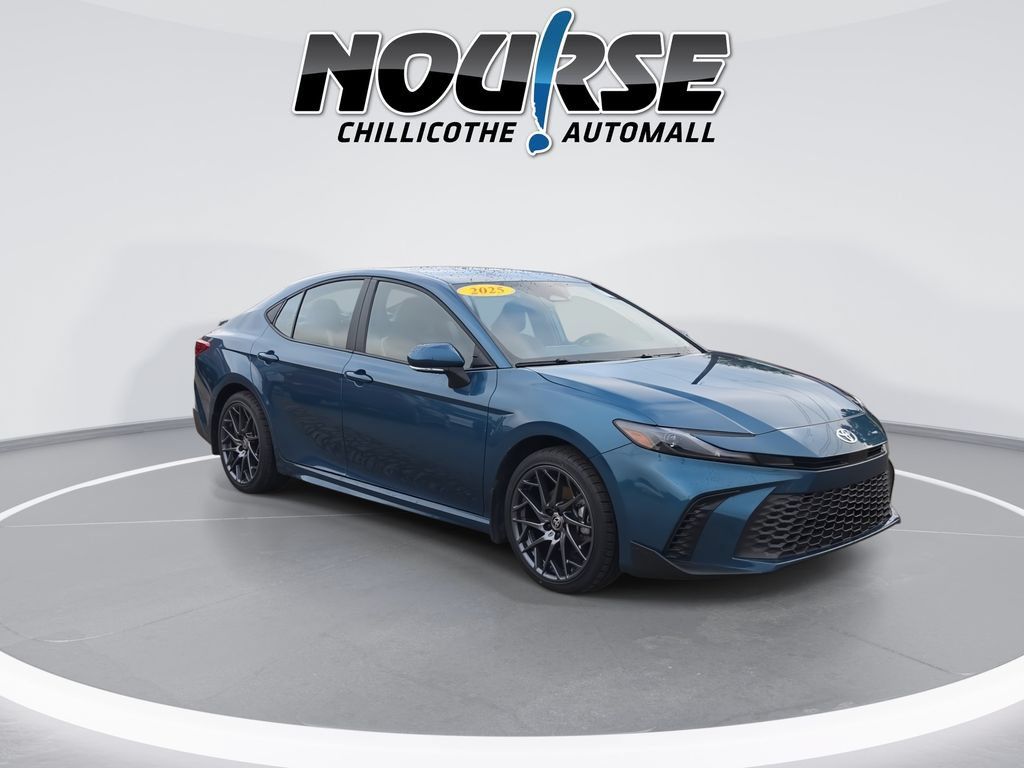 Used 2025 Toyota Camry SE w/ Convenience Package AWD/4WD image 2