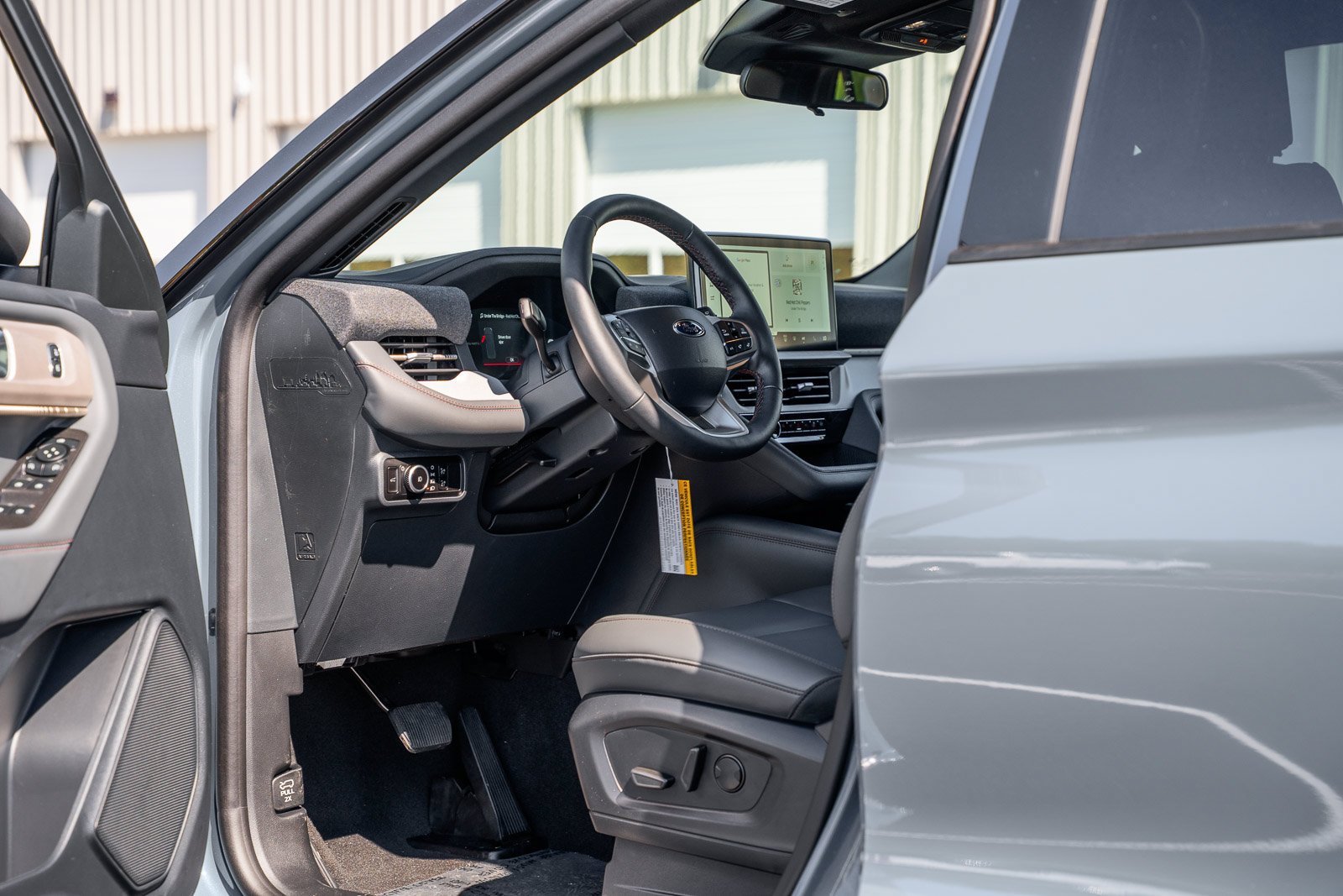 New 2027 Ford Explorer Active w/ Active Comfort Package RWD image 15