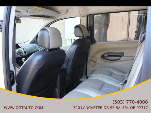Used 2014 Ford Transit Connect XLT image 12