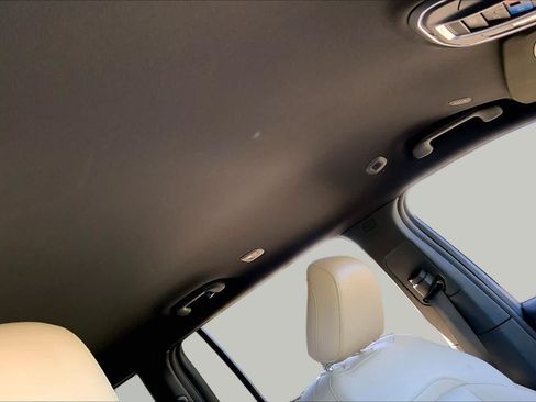Used 2024 Jeep Grand Cherokee L Limited RWD image 14