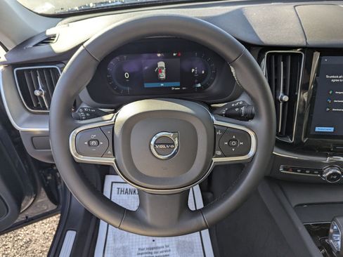 Certified 2024 Volvo XC60 B5 Core w/ Protection Package Premier image 11