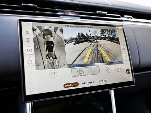 New 2025 Land Rover Range Rover Long Wheelbase SE image 40