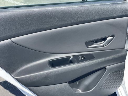 Certified 2024 Hyundai Elantra SEL w/ Convenience Package FWD image 27