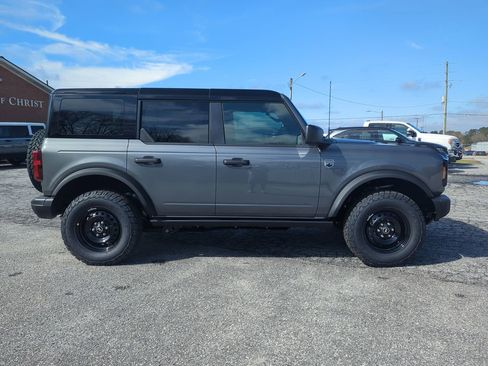 New 2026 Ford Bronco Big Bend w/ Black Diamond Package image 2