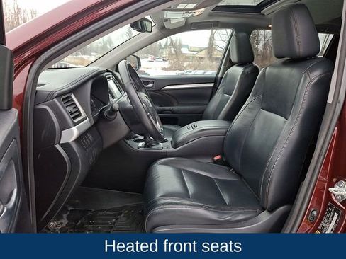 Used 2015 Toyota Highlander XLE image 16