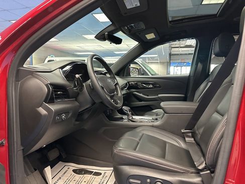 Certified 2023 Chevrolet Traverse RS image 28