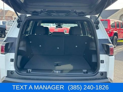 New 2026 Jeep Cherokee Laredo image 24