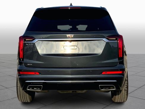 Used 2023 Cadillac XT6 Premium Luxury image 5