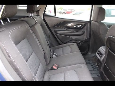 Used 2022 GMC Terrain SLE w/ Driver Convenience Package FWD image 21