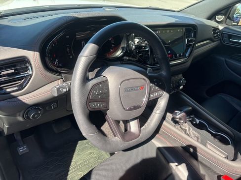 Used 2023 Dodge Durango GT AWD/4WD image 3