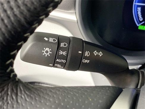 Used 2025 Toyota Sienna XSE image 22