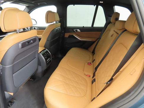 Used 2026 BMW X5 xDrive40i w/ Premium Package image 24